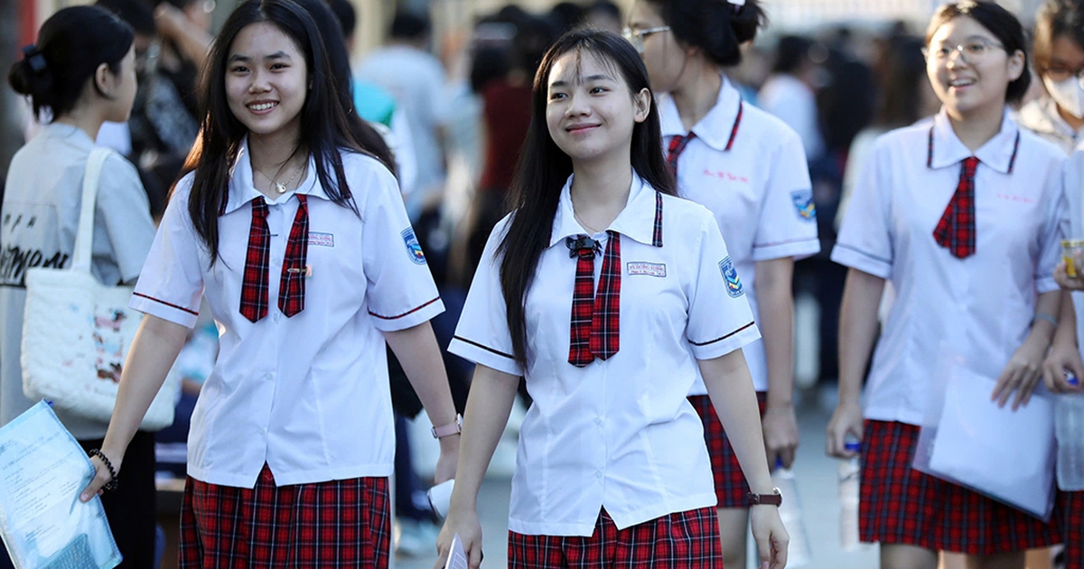 Loạt trường mở cổng nhận minh chứng xét tuyển đại học
