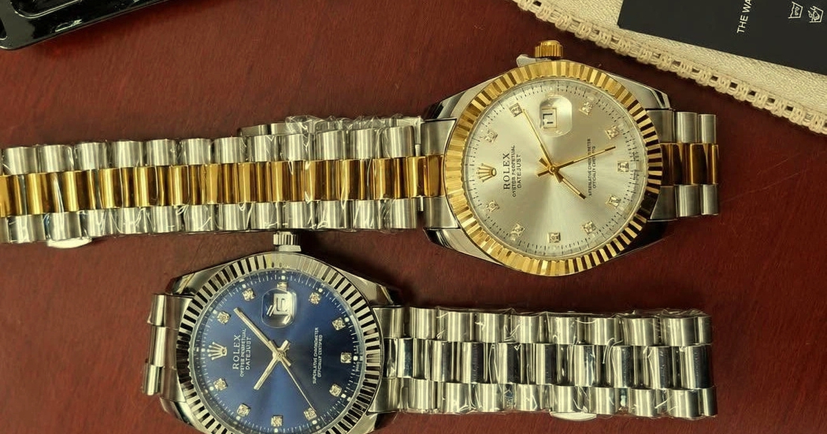 Gần 4.000 đồng hồ giả mạo thương hiệu Rolex trong lô hàng quá cảnh