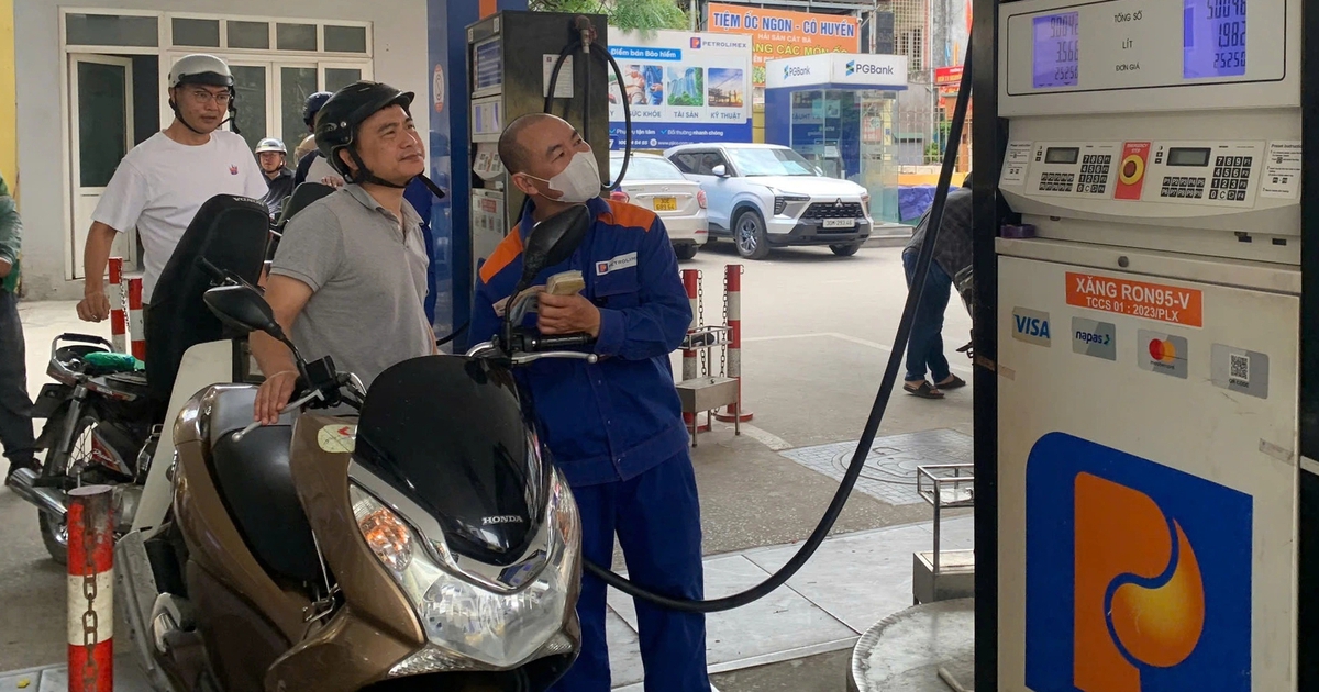 Giá xăng dầu đồng loạt giảm
