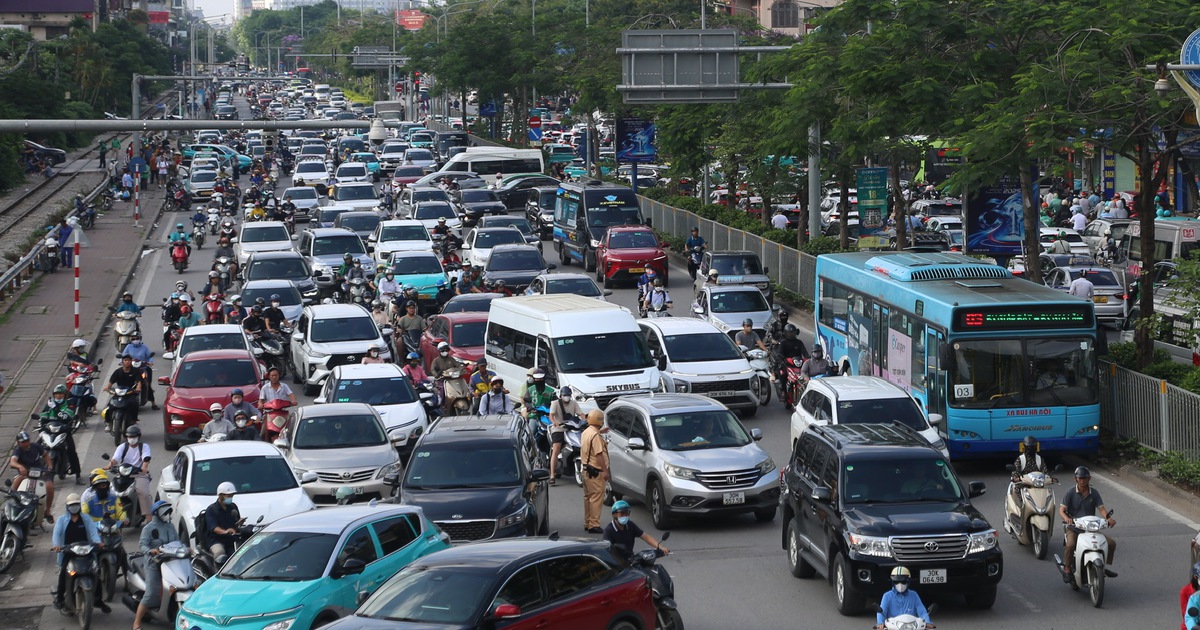 Hà Nội kế hoạch hạn chế lưu thông xe cá nhân từ năm 2035