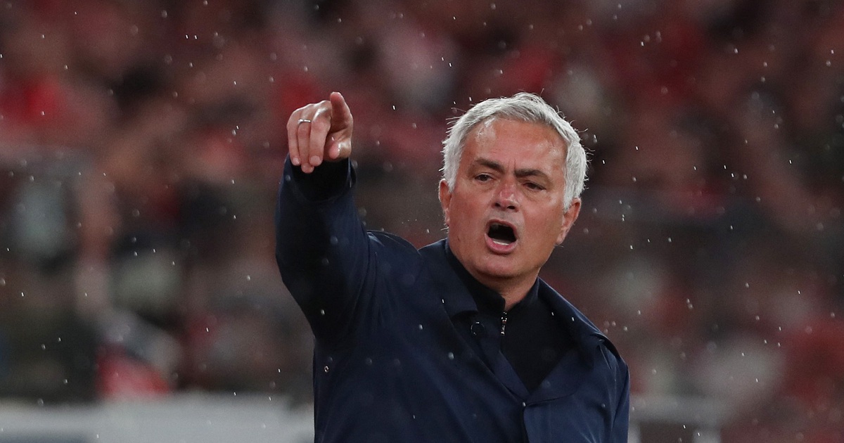 HLV Mourinho sắp tái hợp Real Madrid, Chủ tịch Florentino Perez giao nhiệm vụ đặc biệt
