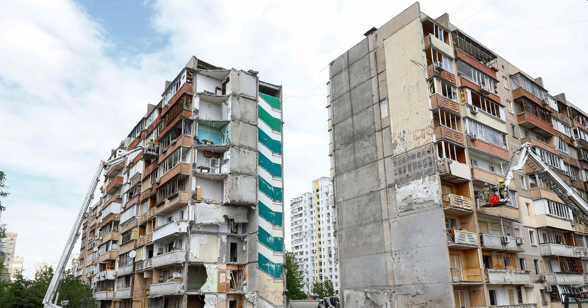 Chiến sự Ukraine ngày 1.542: Nga tập kích dồn dập, Kyiv tăng đánh nhà máy lọc dầu