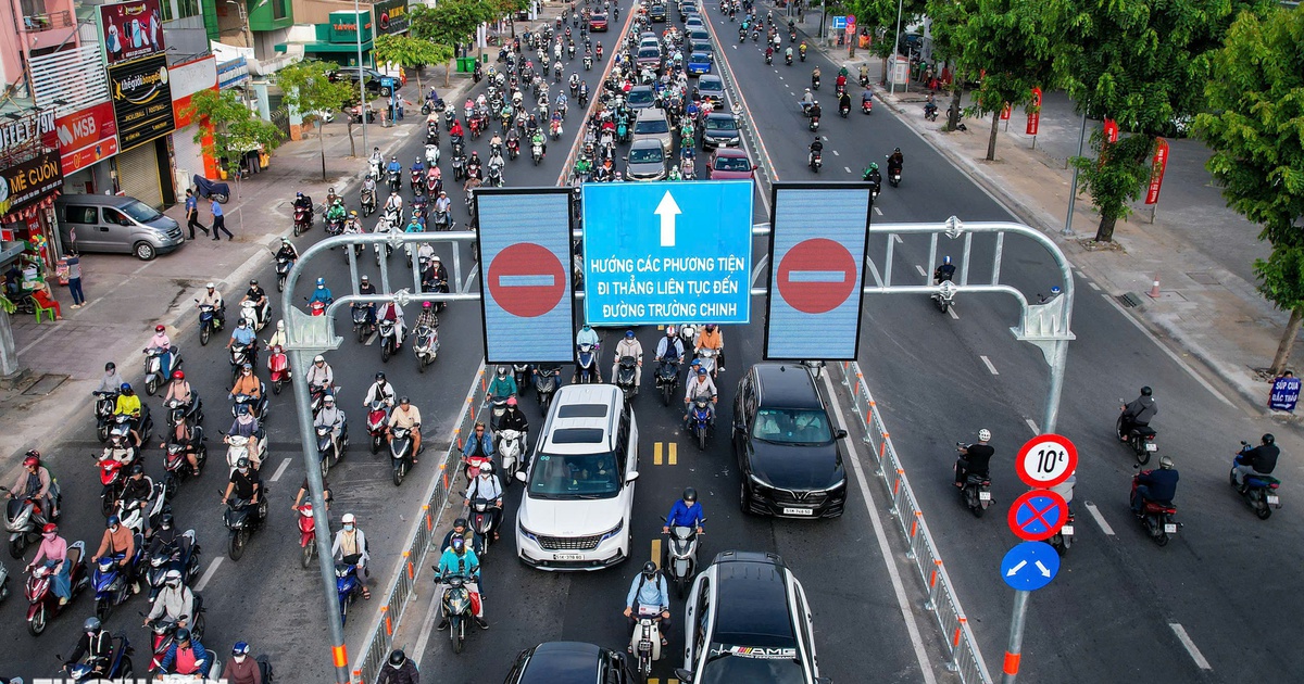 Đường Cộng Hòa đảo chiều sáng 15.5: 'Không còn cảnh nhích 30 phút qua cửa ngõ Tân Sơn Nhất'