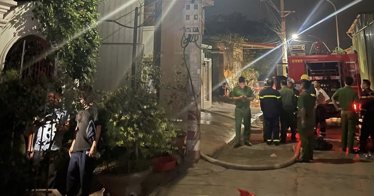Cháy nhà dân lúc rạng sáng ở Hà Nội, 1 người tử vong