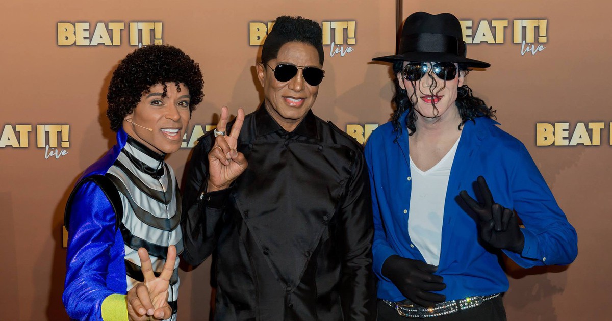 Anh trai Michael Jackson bị kiện hơn 6.5 triệu đô vì tội cưỡng hiếp