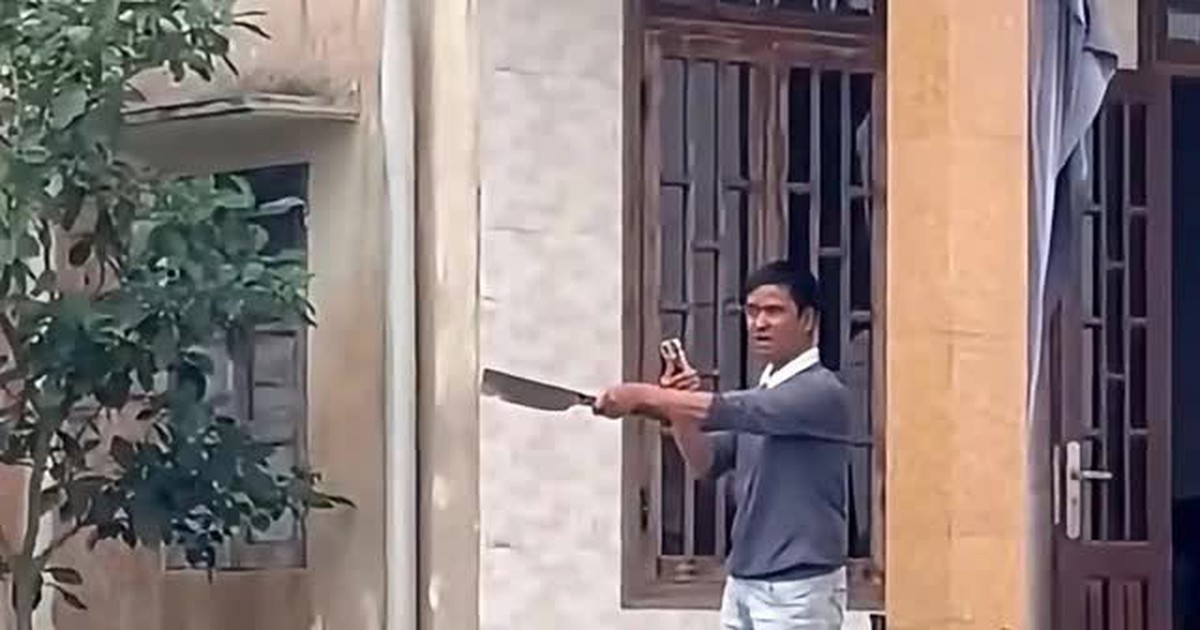 Tỉnh táo với 'quyền lực ảo'
