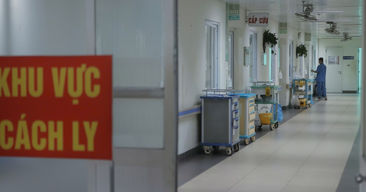 Người đi về từ khu vực có dịch Ebola tự theo dõi sức khỏe 21 ngày