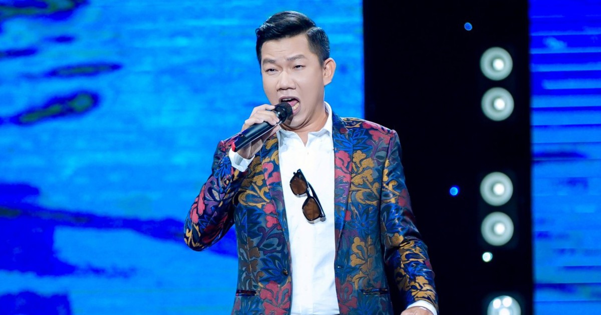Chàng trai hát giống danh ca Elvis Phương gây chú ý