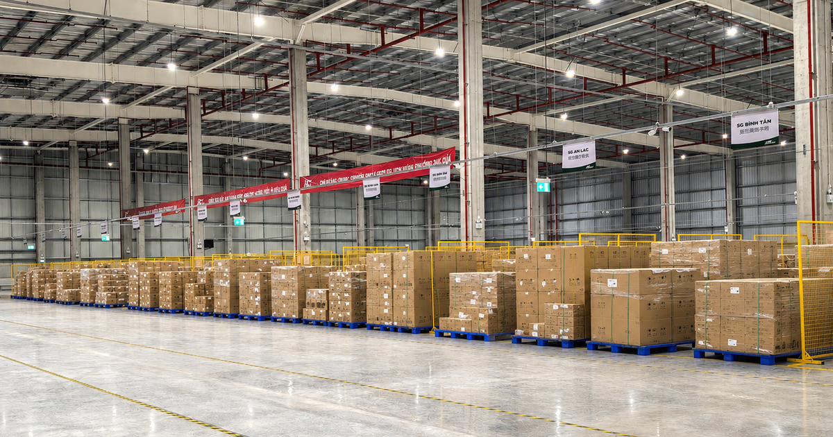 Bao gạo, thùng sữa cũng mua online: Logistics giao hàng nặng bắt đầu sôi động