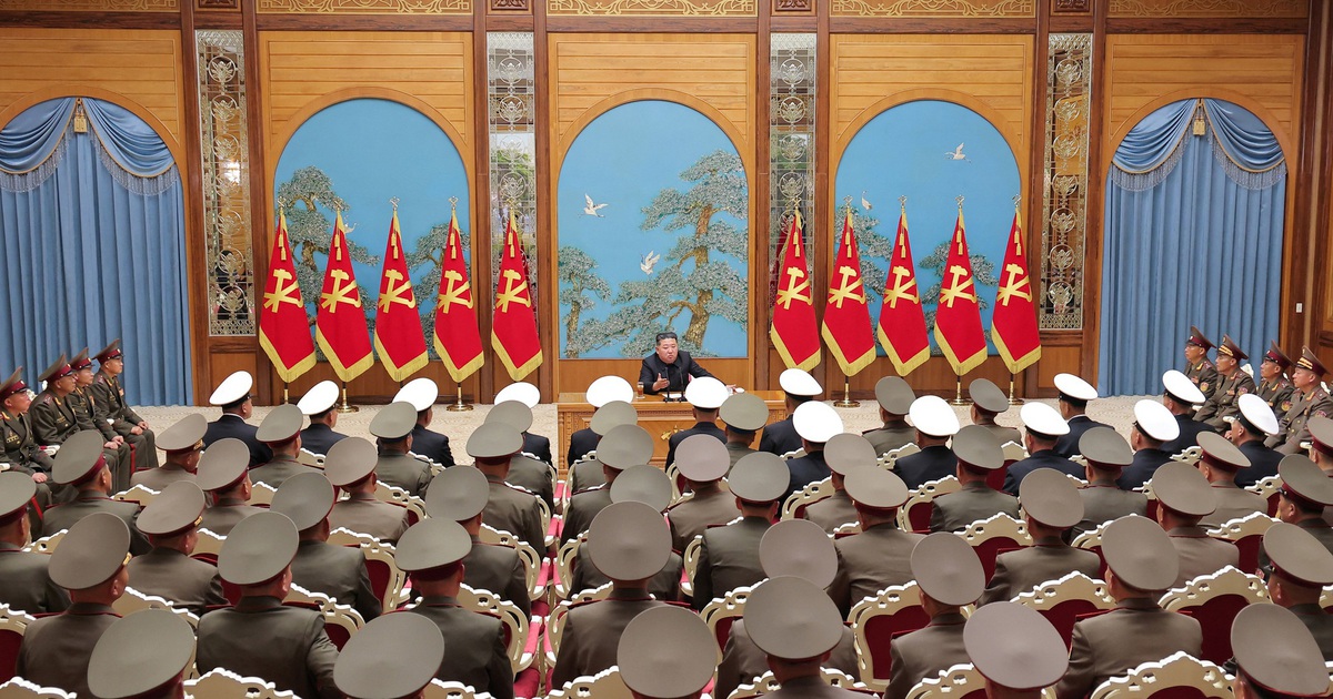 Ông Kim Jong-un ra lệnh tăng cường năng lực tác chiến tiền tuyến