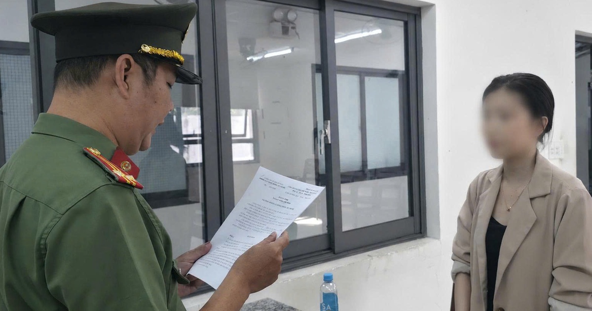 Nhờ thi hộ tiếng Anh tốt nghiệp thạc sĩ, 2 người bị Công an TP.HCM xử lý