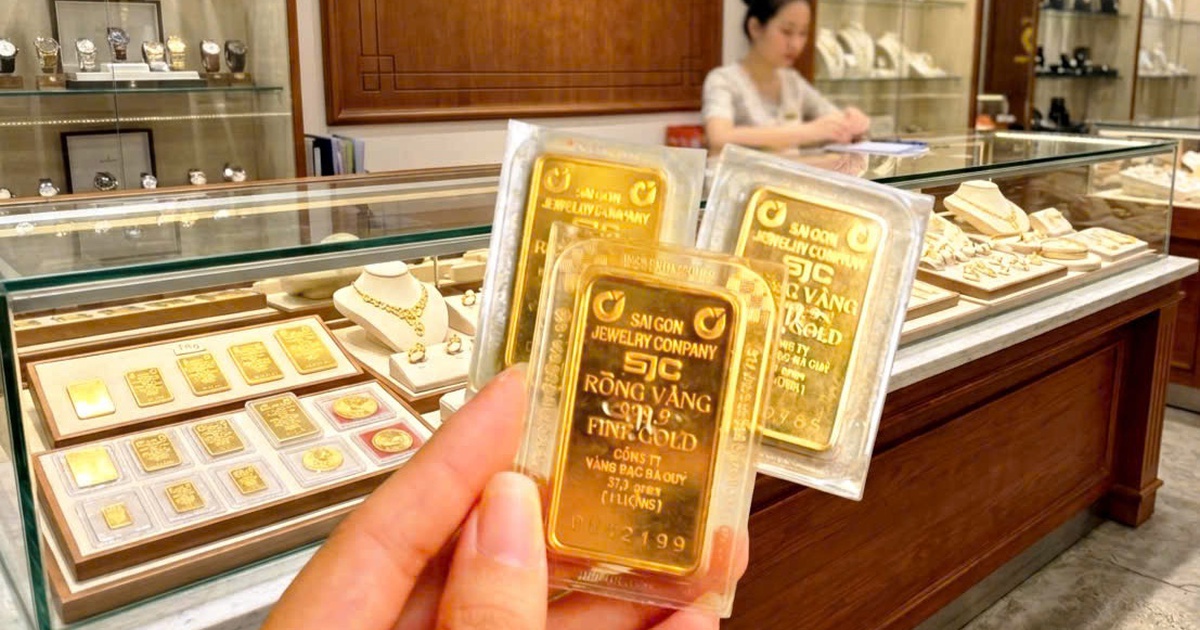 Giá vàng hôm nay 18.5.2026: Giảm xuống dưới mức 160 triệu đồng/lượng
