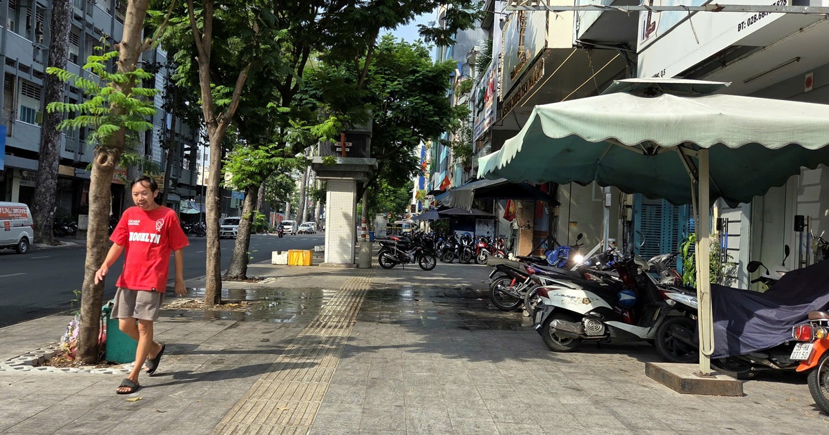 Người dân đăng ký, nộp hơn 450 triệu đồng để sử dụng vỉa hè phường An Đông