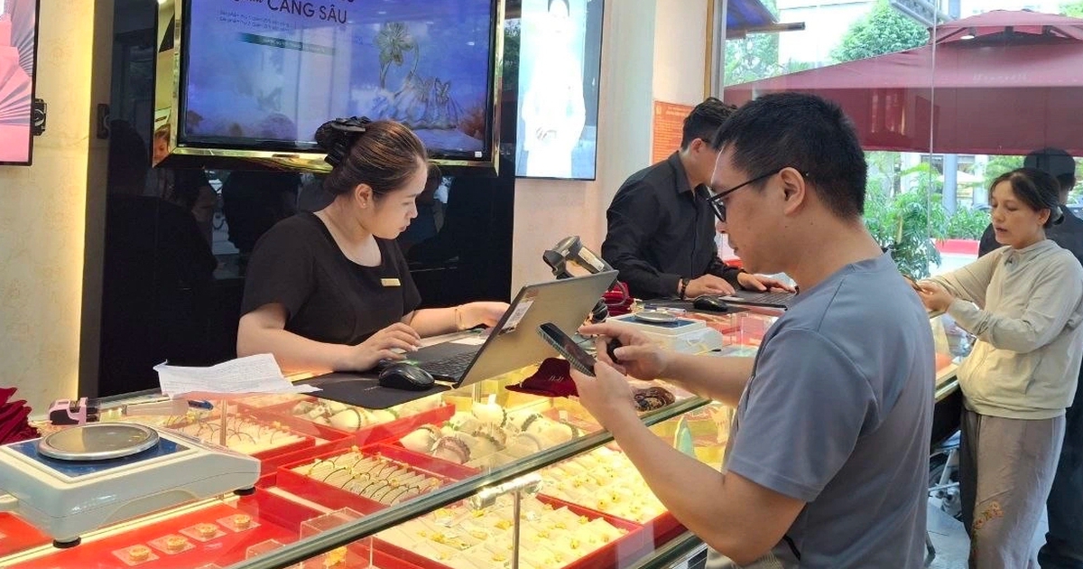 Vì sao vàng 'ế' dù giá đang thấp nhất 4 tháng qua?