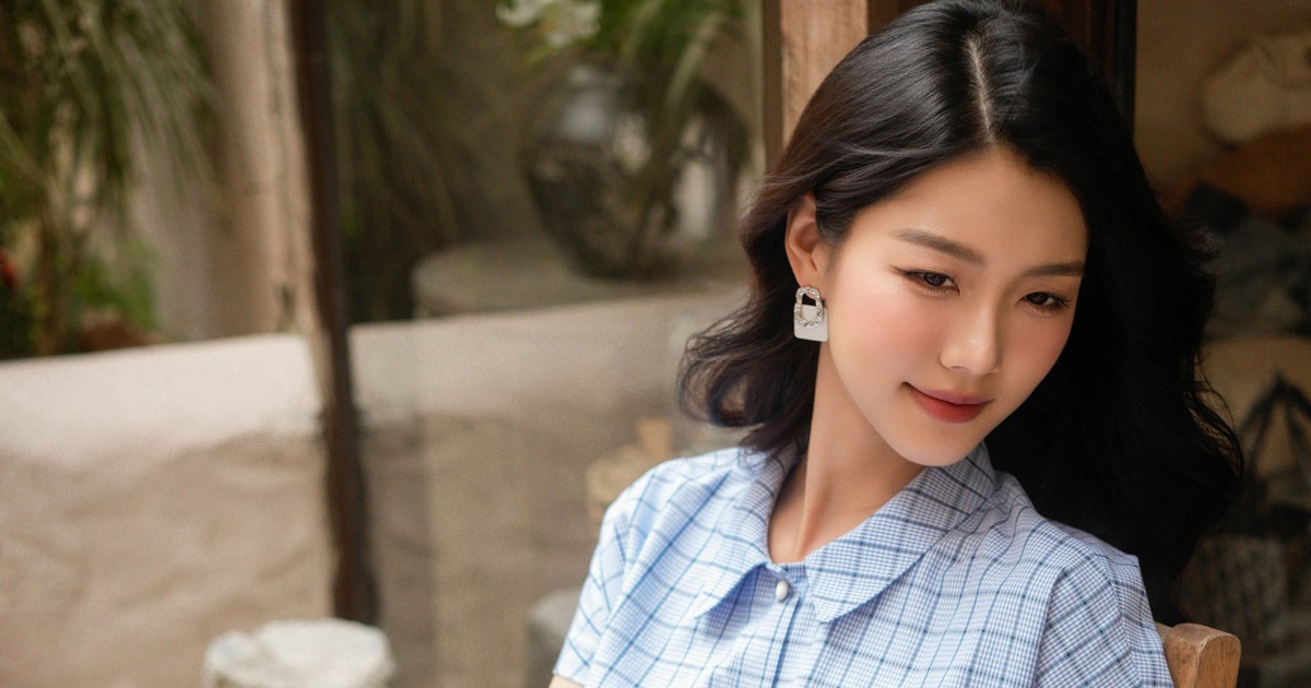 Đầm sơ mi tối giản, sang trọng nhưng linh hoạt tuyệt vời