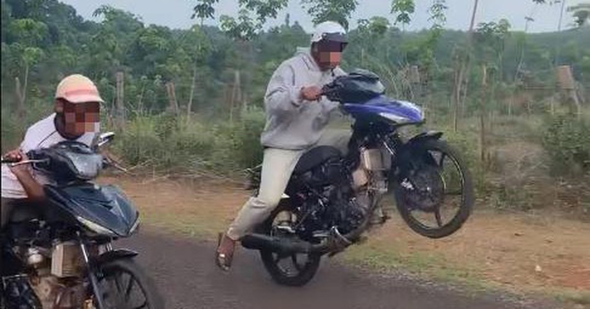 Xử lý 3 thanh niên đăng clip chạy xe tốc độ cao, bốc đầu xe máy lên Facebook câu view