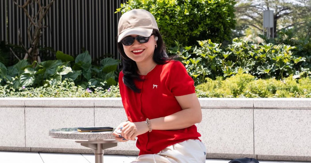 Nổi bật xuống phố với những trang phục tông màu nóng