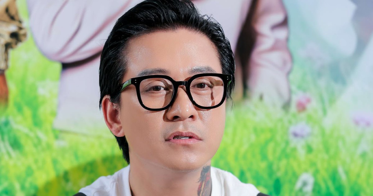 Tuấn Hưng 'cày' hết sức cho show diễn với các 'anh trai chông gai'