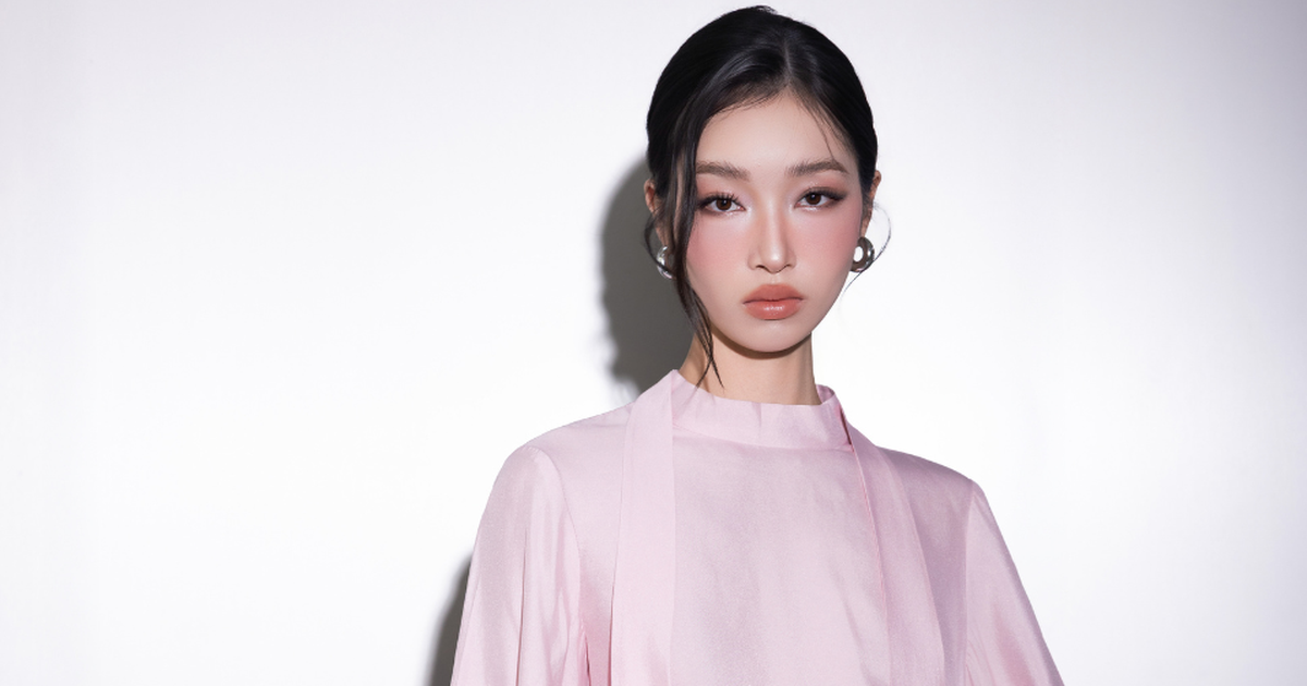 Nhẹ nhàng, bay bổng ngày nắng với áo voan tơ, áo lụa satin
