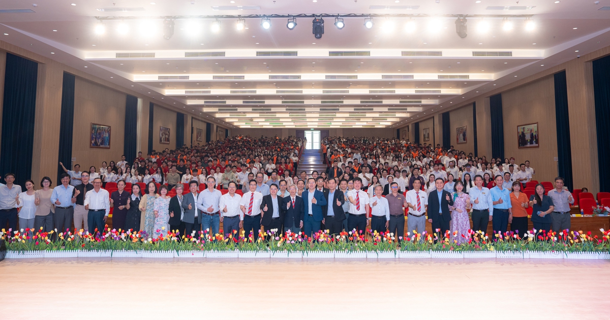 HUTECH tạo bệ phóng nghiên cứu trẻ, hướng tới đại học đổi mới sáng tạo