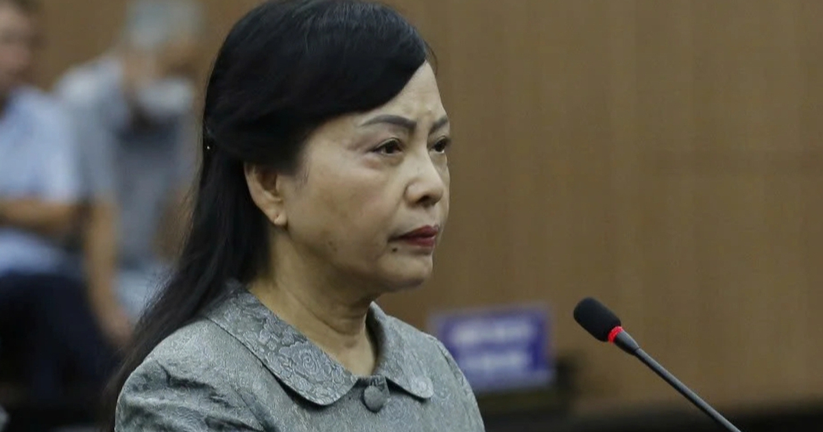 Bà Nguyễn Thị Kim Tiến bị đề nghị 5 - 6 năm tù, phải bồi thường hơn 108 tỉ