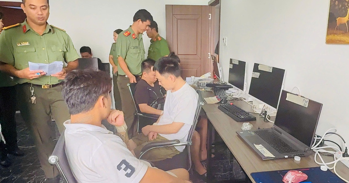 Công an TP.HCM bắt quả tang 85 người Trung Quốc thuê khách sạn để lừa đảo công nghệ cao