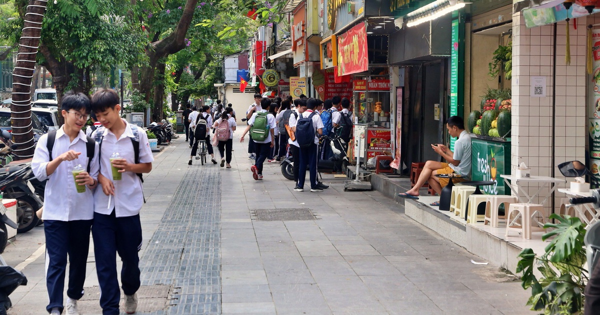 Hà Nội muốn tăng tiền phạt hành vi lấn chiếm vỉa hè, lòng đường
