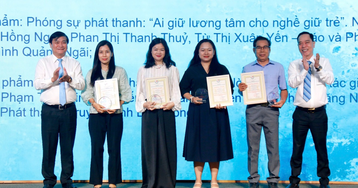Hội Nhà báo Việt Nam trao giải Báo chí Tây nguyên và Duyên hải miền Trung