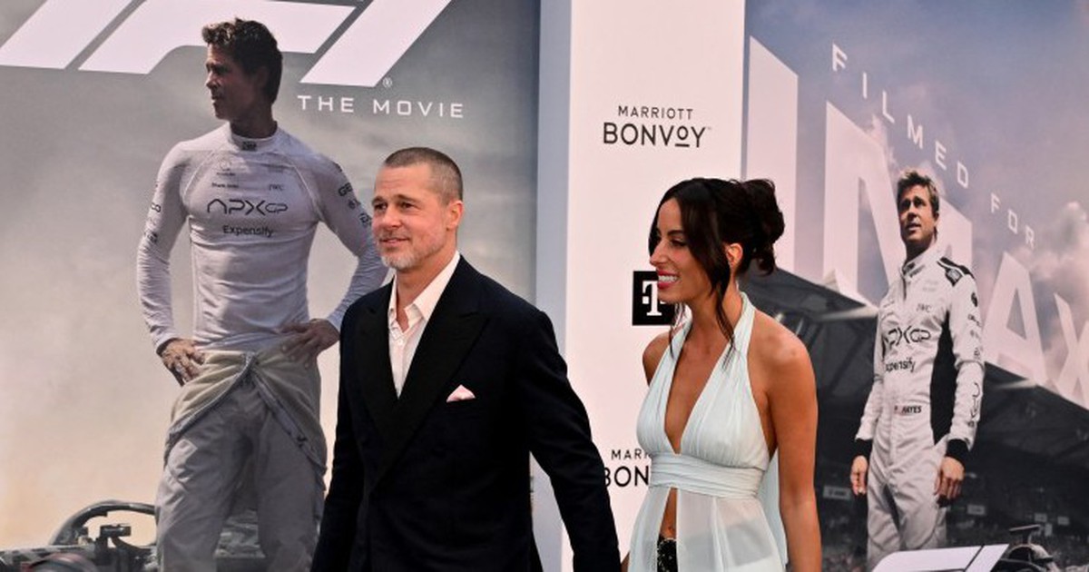 Hé lộ mối quan hệ giữa bạn gái và con riêng Brad Pitt