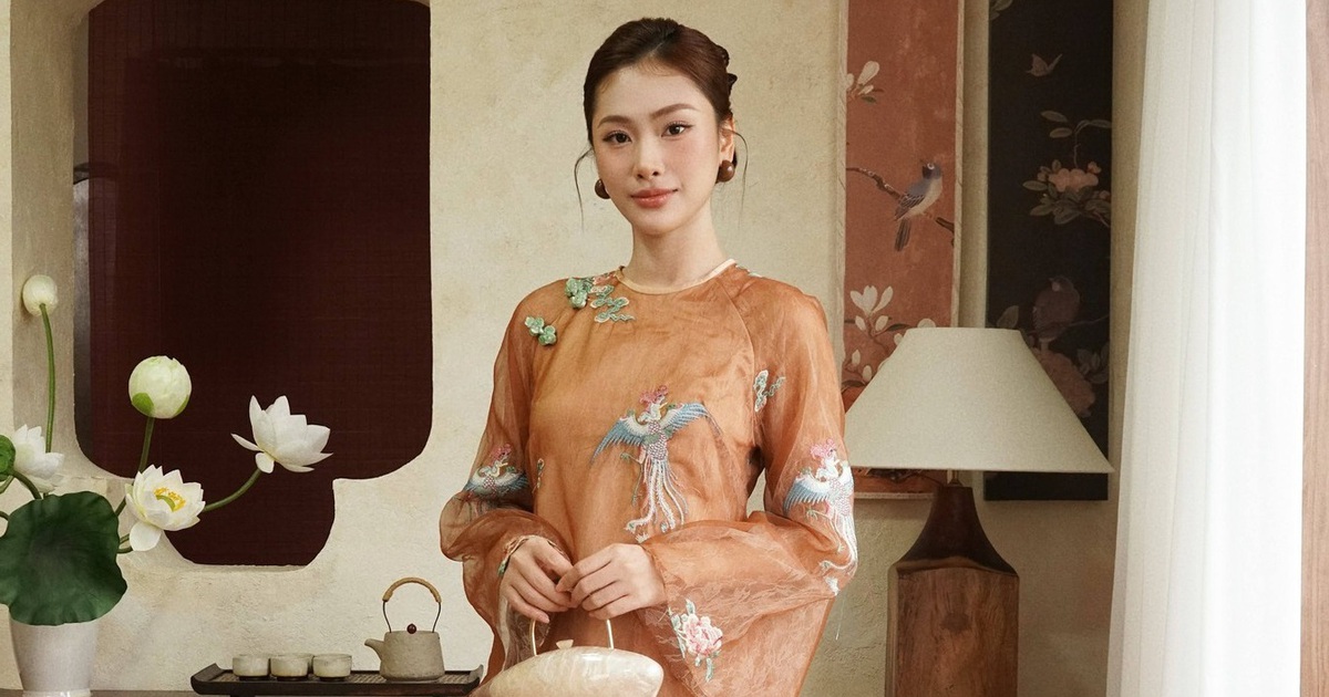 Một tà áo dài, muôn vẻ đẹp Việt Nam