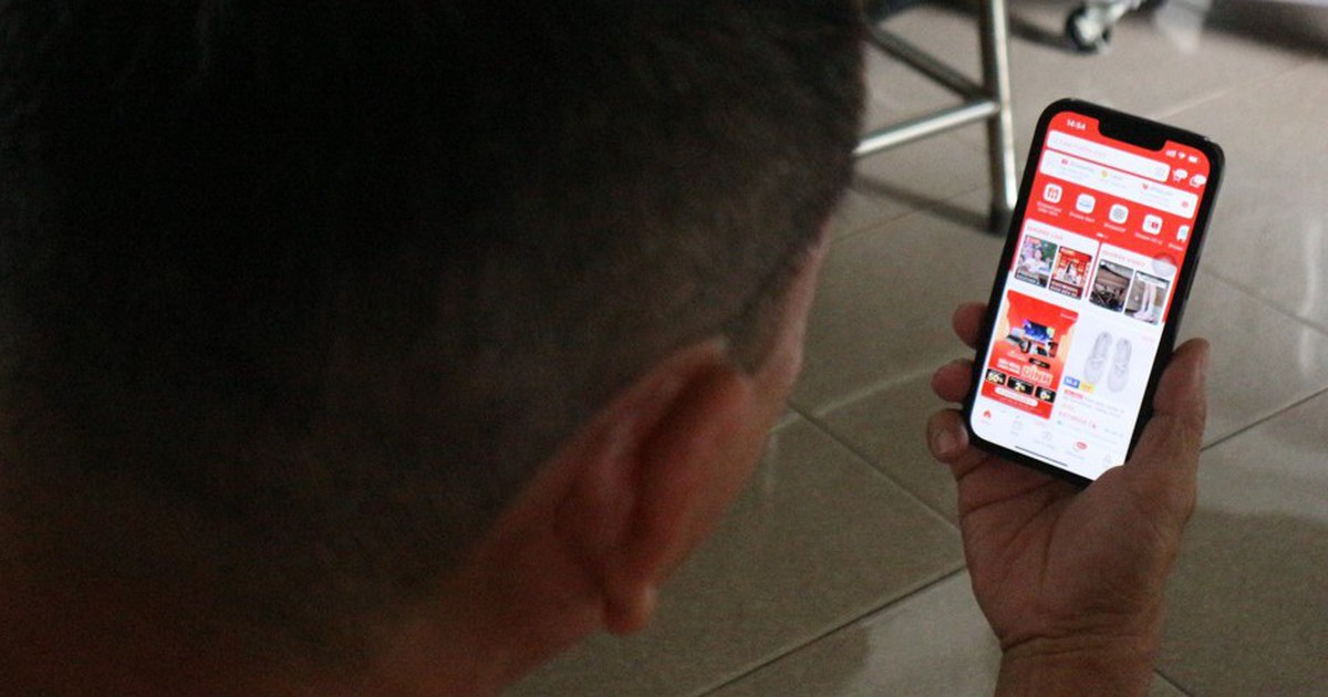 Mua hàng online không còn rẻ, người trẻ bắt đầu cân nhắc lại