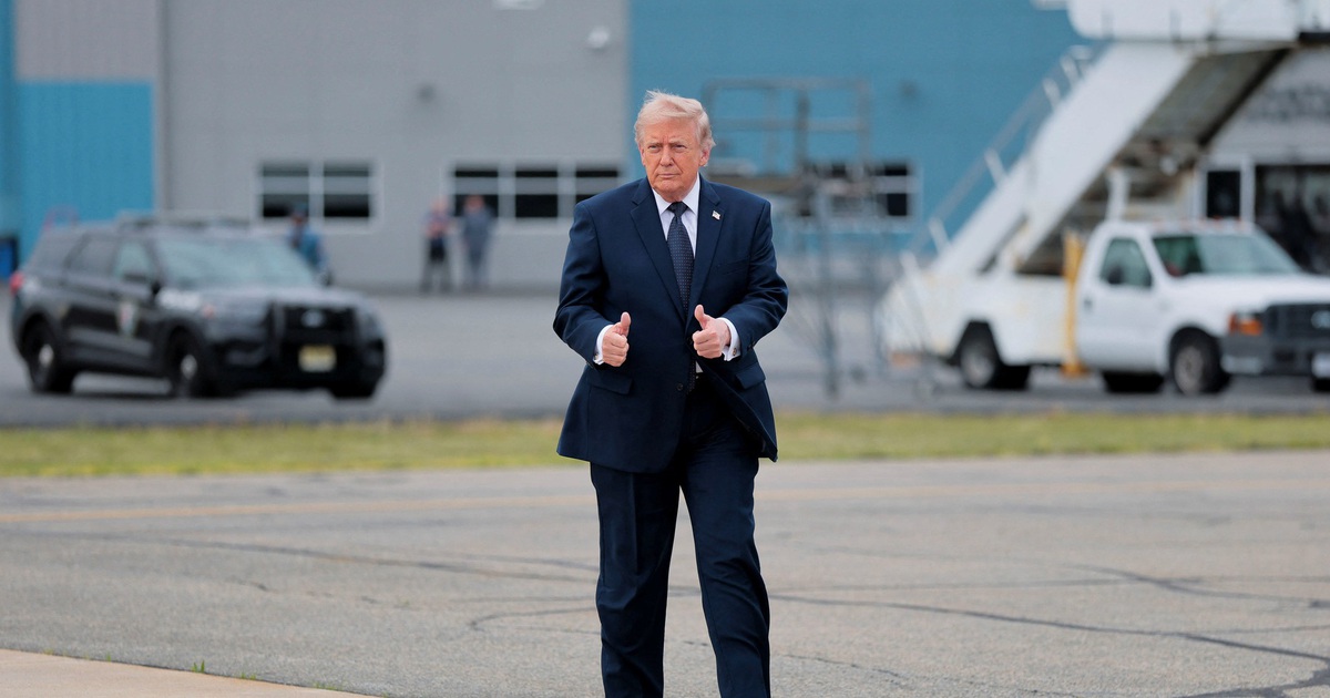 Ông Trump: Thỏa thuận Iran 'gần hoàn tất', eo biển Hormuz có thể mở lại
