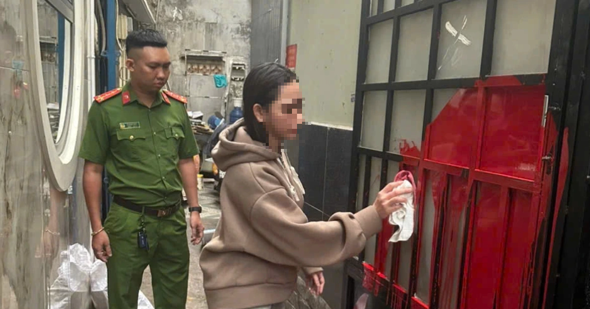 Tạt sơn, mắm tôm vào nhà người khác: Lau chùi là xong?