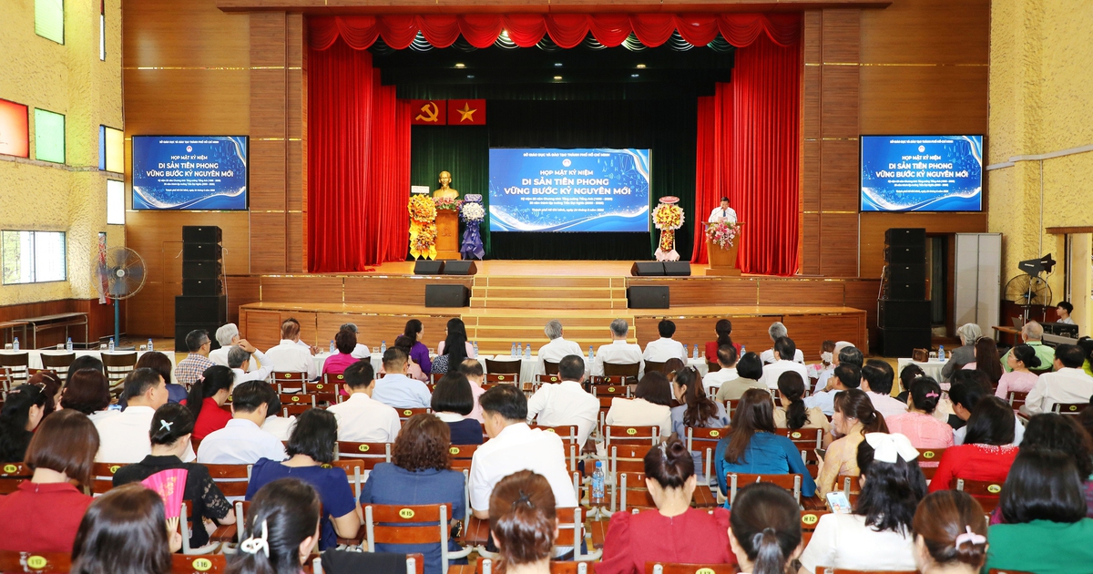 Tăng cường tiếng Anh có liên hệ gì với sự ra đời Trường THPT chuyên Trần Đại Nghĩa?