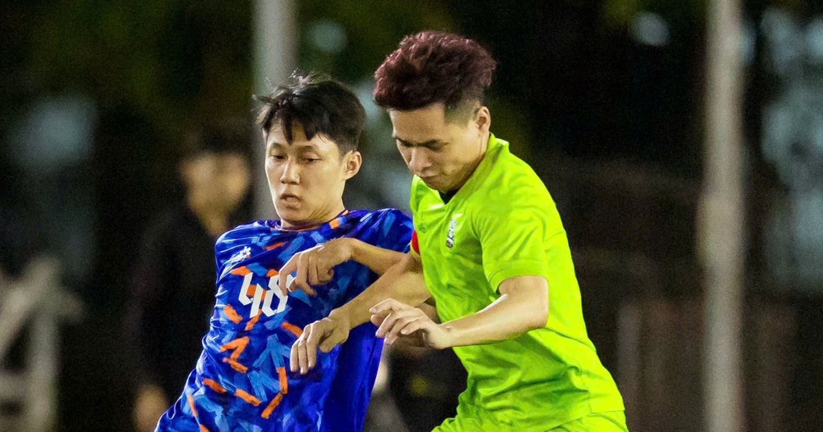 Đánh bại Cris Phan và Ngô Kiến Huy, streamer Độ Mixi vô địch giải bóng đá đặc biệt