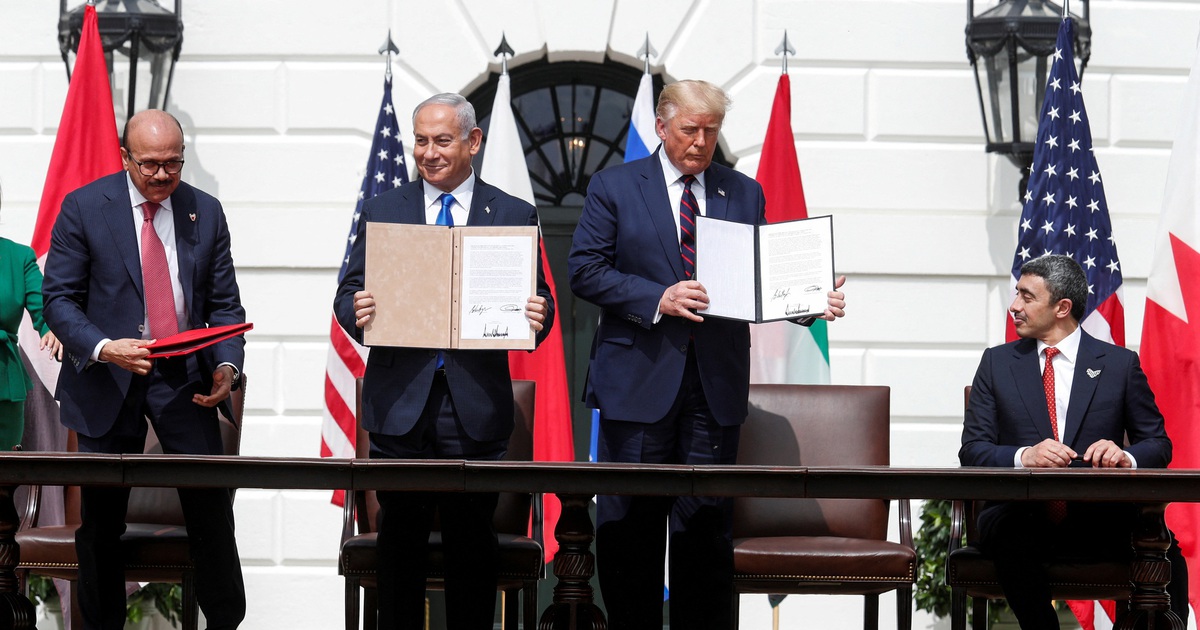 Ông Trump gắn thỏa thuận Iran với hiệp định bình thường hóa quan hệ Ả Rập - Israel