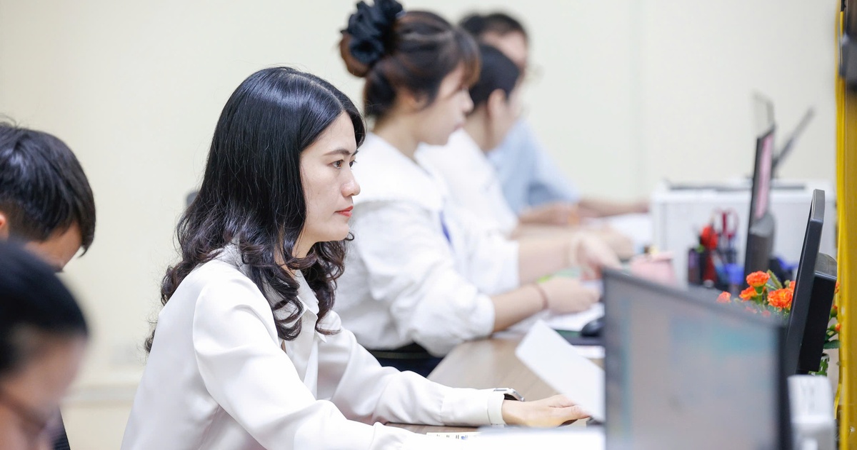 Hà Nội dừng tiếp nhận người hoạt động không chuyên trách vào làm công chức