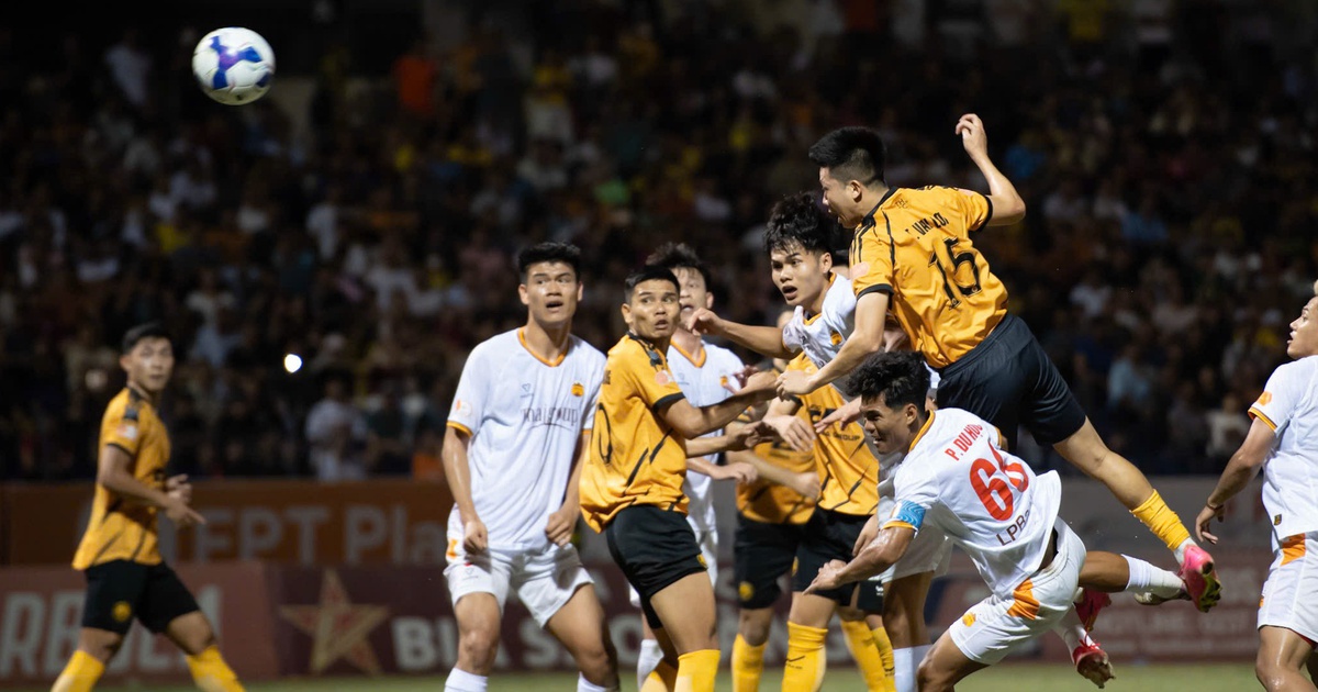 ‘Phim kinh dị’ xuất hiện, V-League hay chưa từng thấy!