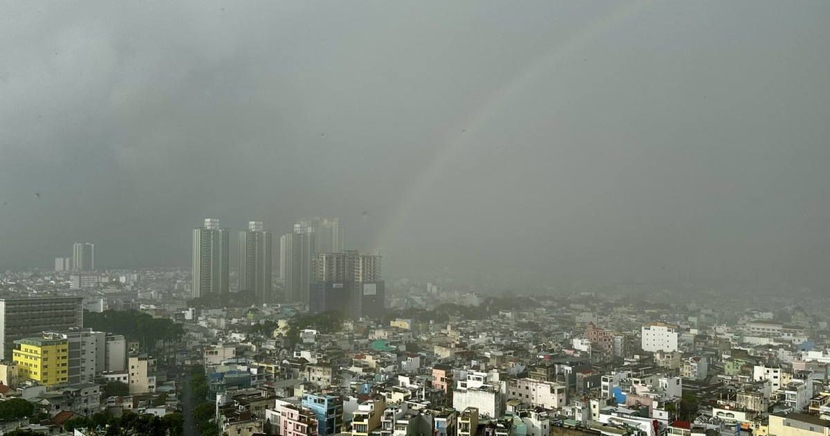 Chiều nay, TP.HCM và Nam bộ có 'mưa vàng' giải nhiệt