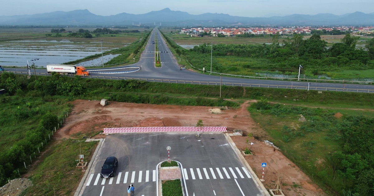 Nút giao "đắp chiếu" gần 4 năm vừa thi công đã phát sinh tố cáo