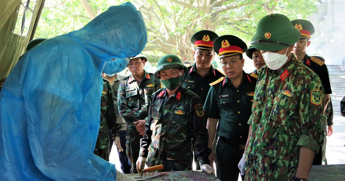 Lấy mẫu, số hóa thông tin hài cốt liệt sĩ tại Nghĩa trang liệt sĩ quốc gia Trường Sơn