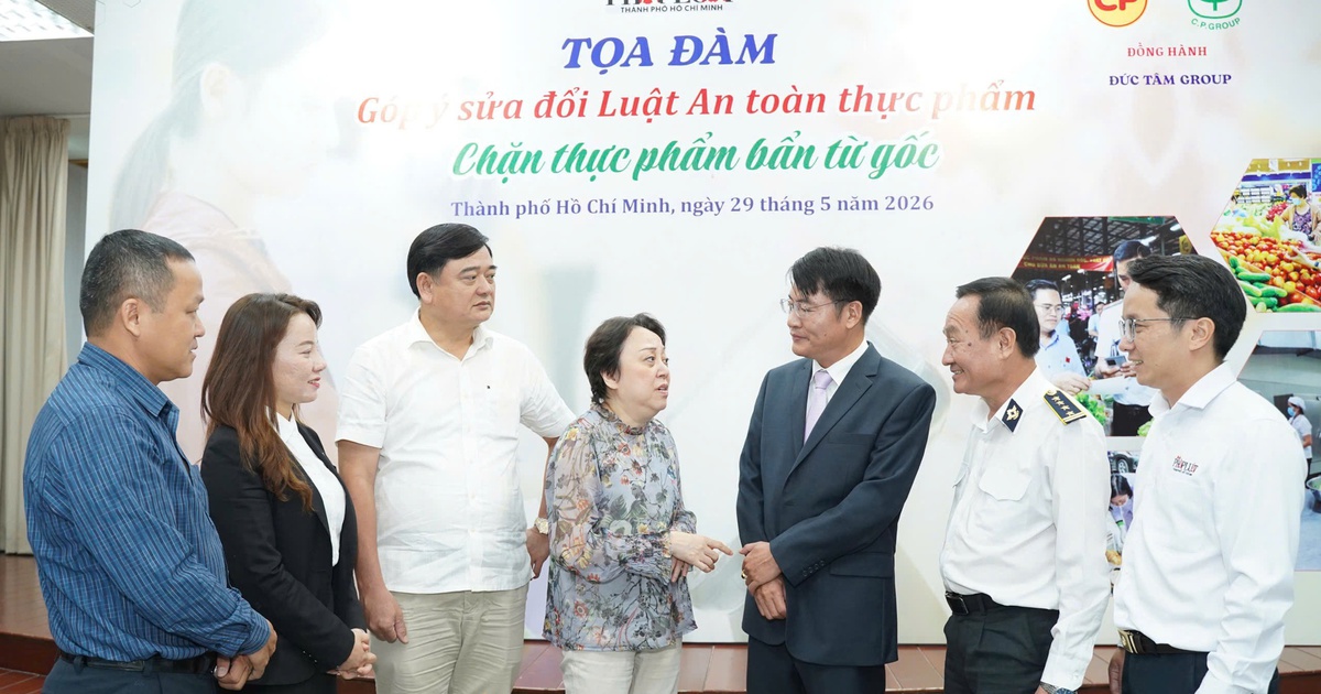 Còn mua axit, xyanua dễ như mua rau thì khó quản lý an toàn thực phẩm