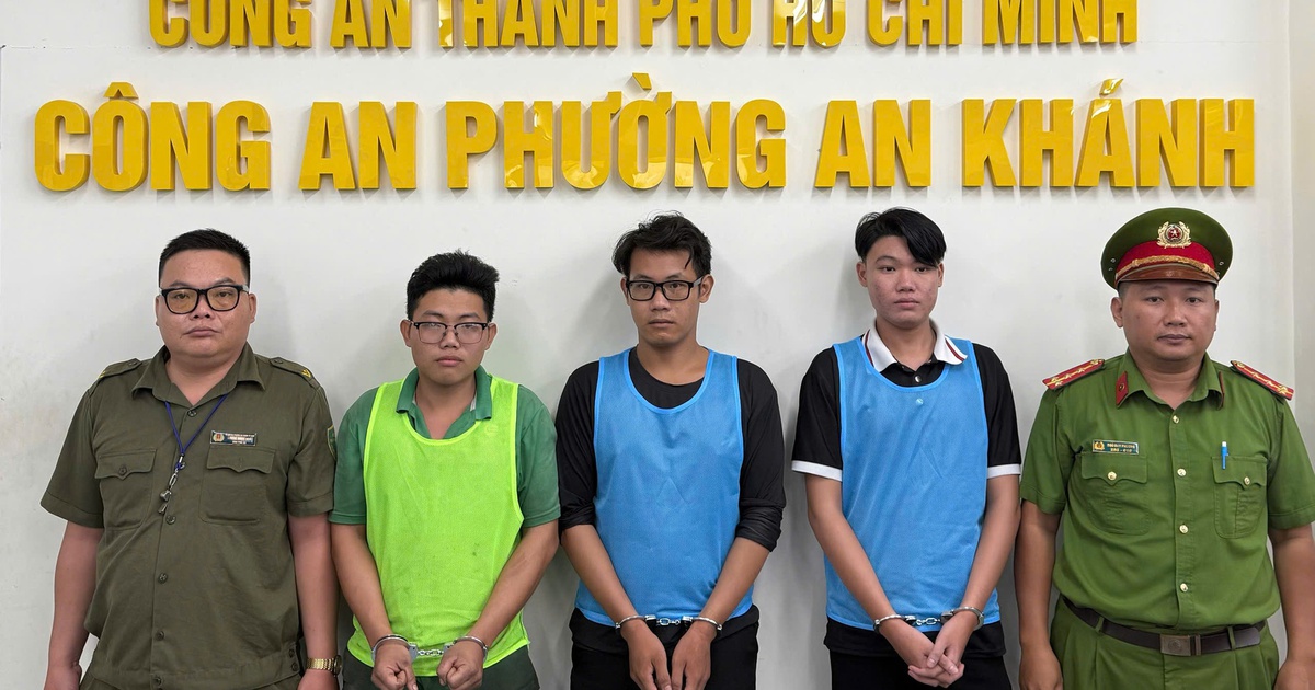 Công an TP.HCM bắt nhóm giả danh cảnh sát hình sự chiếm đoạt tài sản người dân