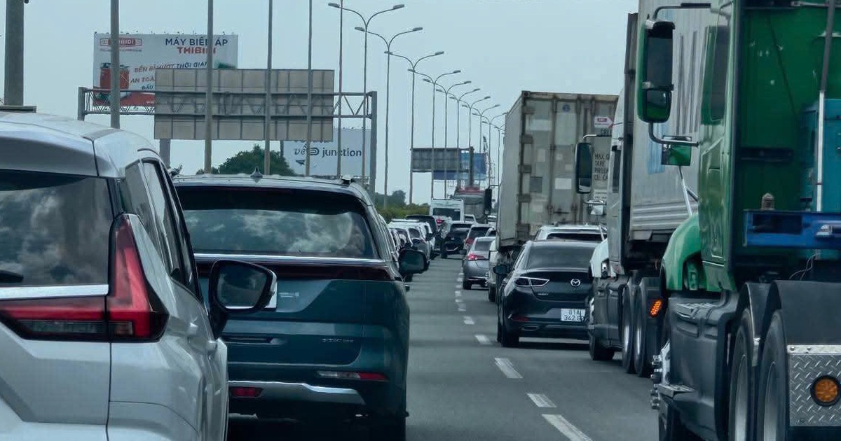 Cao tốc TP.HCM - Long Thành - Dầu Giây ùn ứ ngày cuối kỳ nghỉ lễ