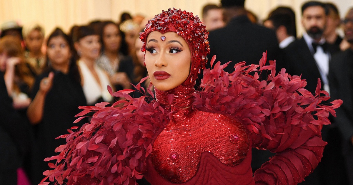 Những bộ cánh kỳ công từng 'càn quét' thảm đỏ Met Gala