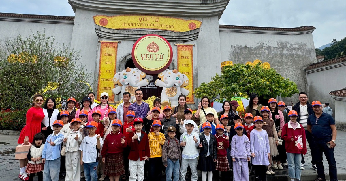 Yên Tử cán mốc 1 triệu khách