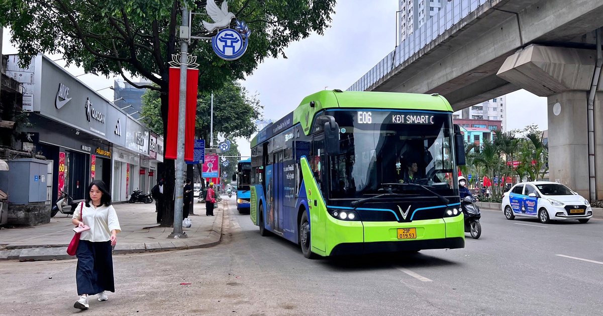 Hà Nội tính miễn vé xe buýt trong Vành đai 1 khi lập vùng phát thải thấp
