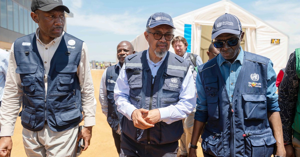 L&atilde;nh đạo WHO đi v&agrave;o t&acirc;m dịch Ebola
