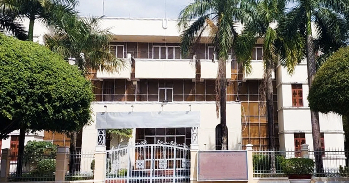 C&agrave; Mau chốt hạn xử l&yacute; 265 trụ sở d&ocirc;i dư, tr&aacute;nh l&atilde;ng ph&iacute; t&agrave;i sản c&ocirc;ng