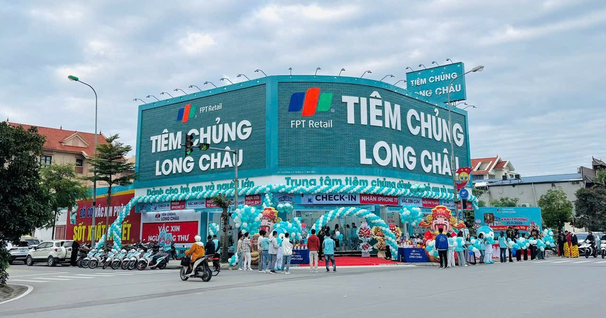 Bác sĩ Long Châu kể lại khoảnh khắc 'tranh thủ từng giây' cứu nguy bé bị sặc sữa